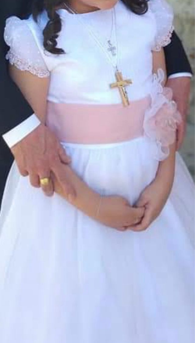 Vestido de Comunión Blanco con Fajín Rosa