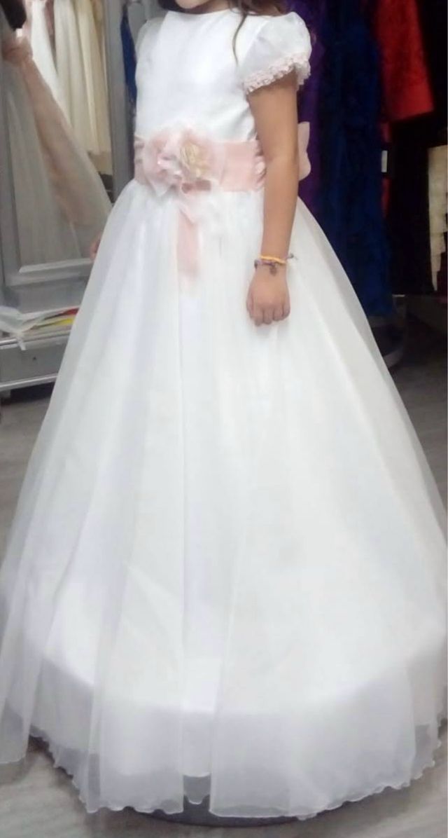 Vestido de Comunión Blanco con Fajín Rosa