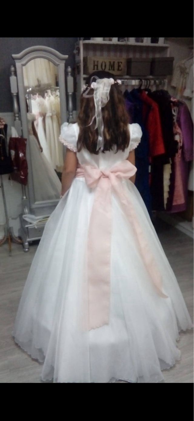 Vestido de Comunión Blanco con Fajín Rosa