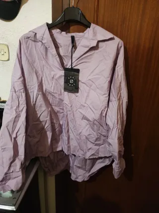 Blusa blanca y morada talla única