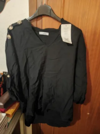 Blusa blanca y morada talla única