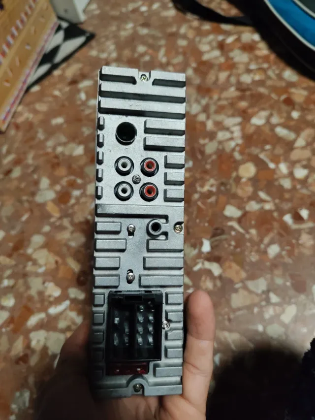 Lettore MP3 USB SD FM Bluetooth