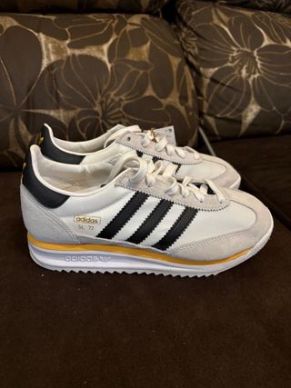 Adidas SL 72