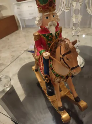 Schiaccianoci a dondolo grande