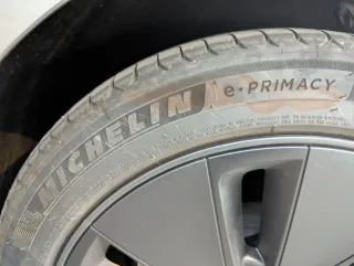 Neumáticos Michelin e·Primacy 235/45 R18