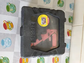 Taladro Eléctrico XTools con Cargador