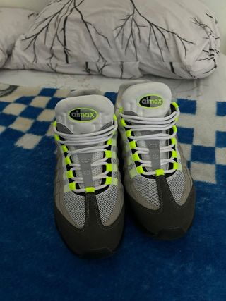 Nike Air Max bambas grises y verdes