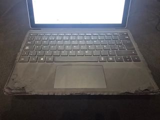 Surface Pro 7+ i5 11Gen 8GB 128GB + Teclado