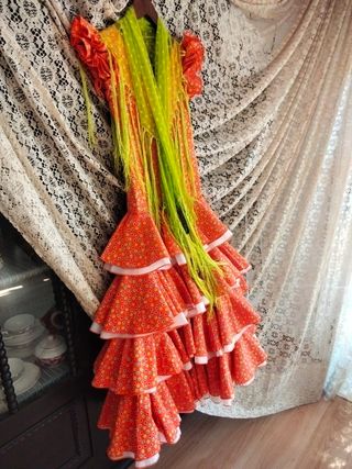 Traje Flamenca Niña 7/8 y Mantón