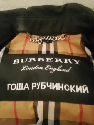 Gabardina Burberry Talla S