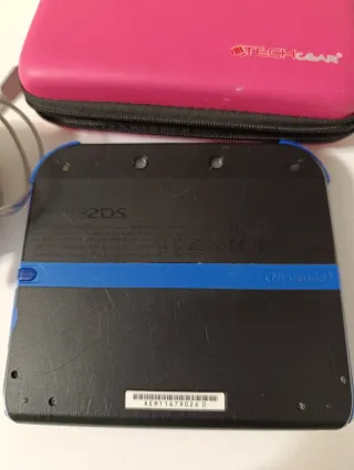 Nintendo 2DS Nera con Caricatore