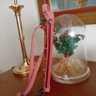 (PERFECTO) Bolso de mano/hombro con tachuelas