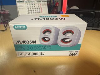 Altavoces ACCETEL Blancos y Rojos