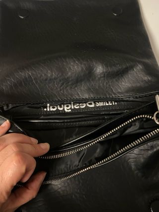 Bolso bandolera Desigual piel negro y amarillo