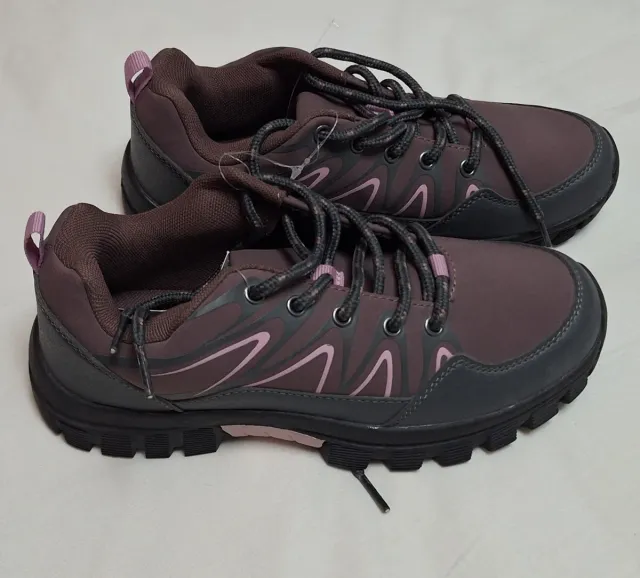 Deportivas burdeos y rosas