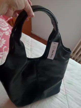 Bolso negro The Drop
