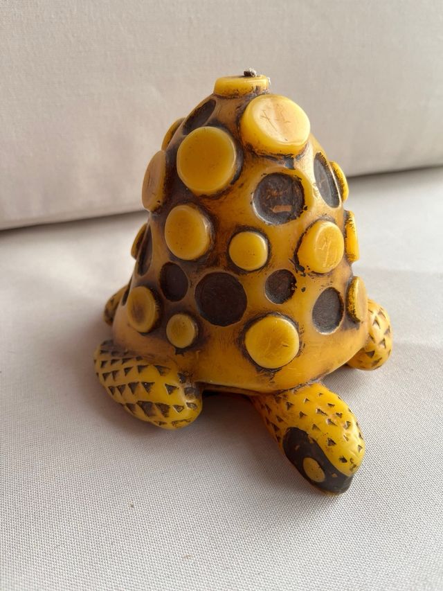 Tartaruga di cera degli anni '70. Candela vintage Art Déco