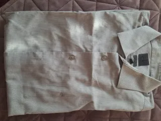 Camisa Calvin Klein caballero gris