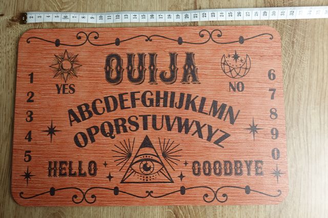 Tabuleiro Ouija de madeira com planchette incluída