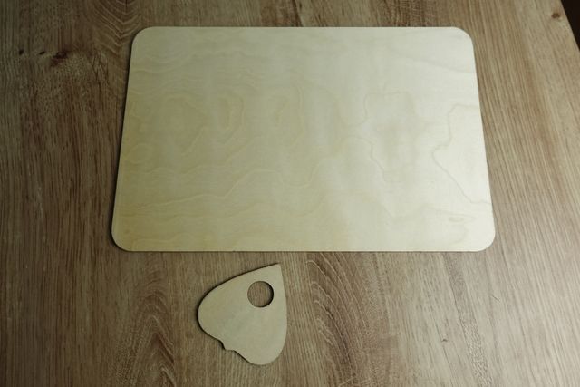 Tabuleiro Ouija de madeira com planchette incluída