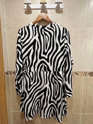 Vestido ASOS estampado cebra T.40