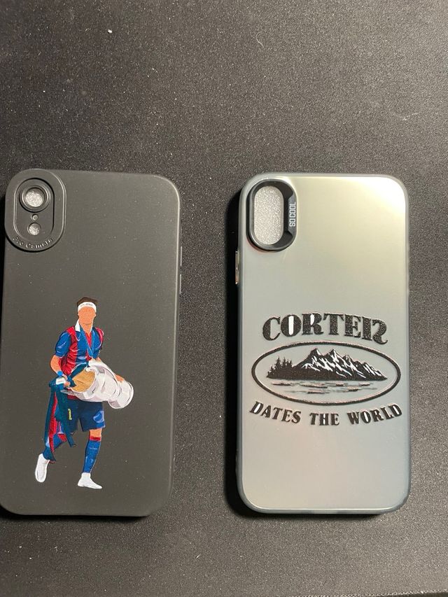 Confezione 2 custodie esclusive per iPhone XR da 12€