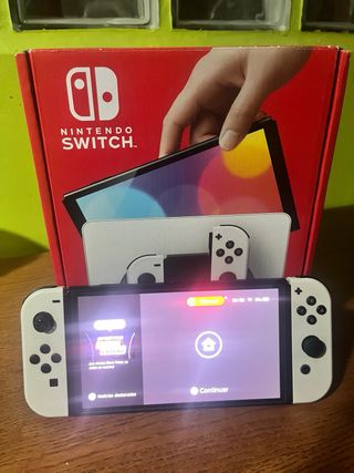 Nintendo Switch OLED Blanca y Negra