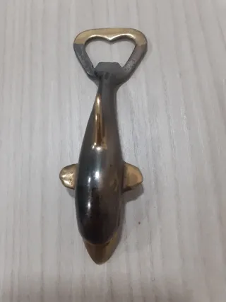 Abridor metal figura Delfín