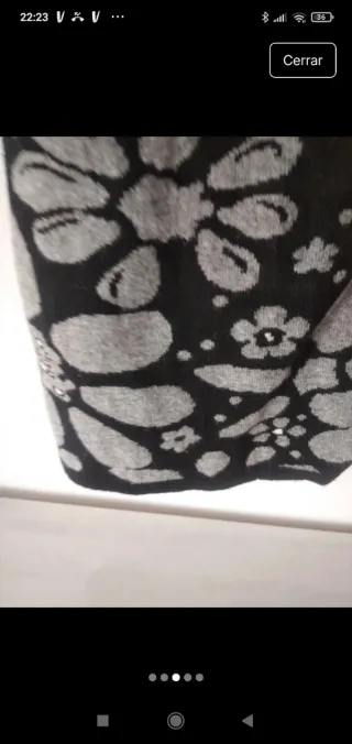 Abrigo Genfing estampado flores.