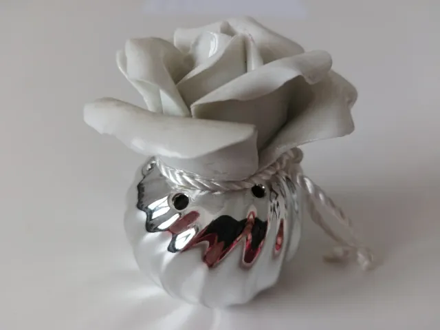 Difusor de cerámica con forma de rosa