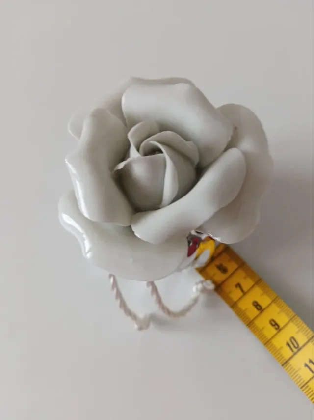 Difusor de cerámica con forma de rosa