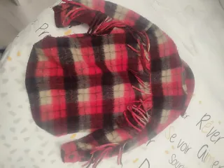 Cazadora cuadros roja y negra