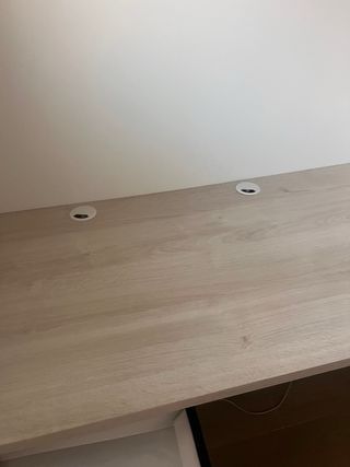 Mesa de estudio, escritorio doble o gran despacho.