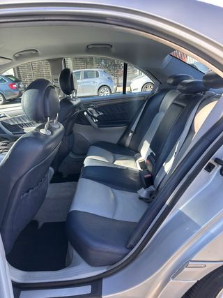 Mercedes-Benz Clase C 200 Kompresor 163cv