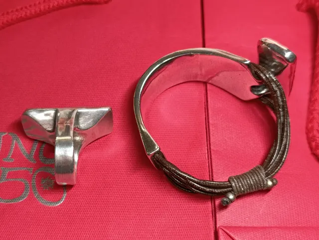 Conjunto Anillo y Pulsera UNOde50