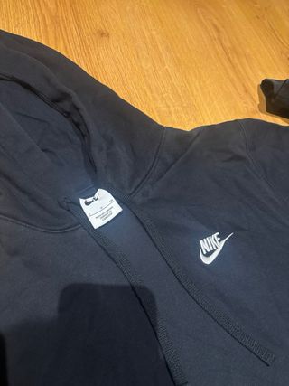 Sudadera Nike Negra