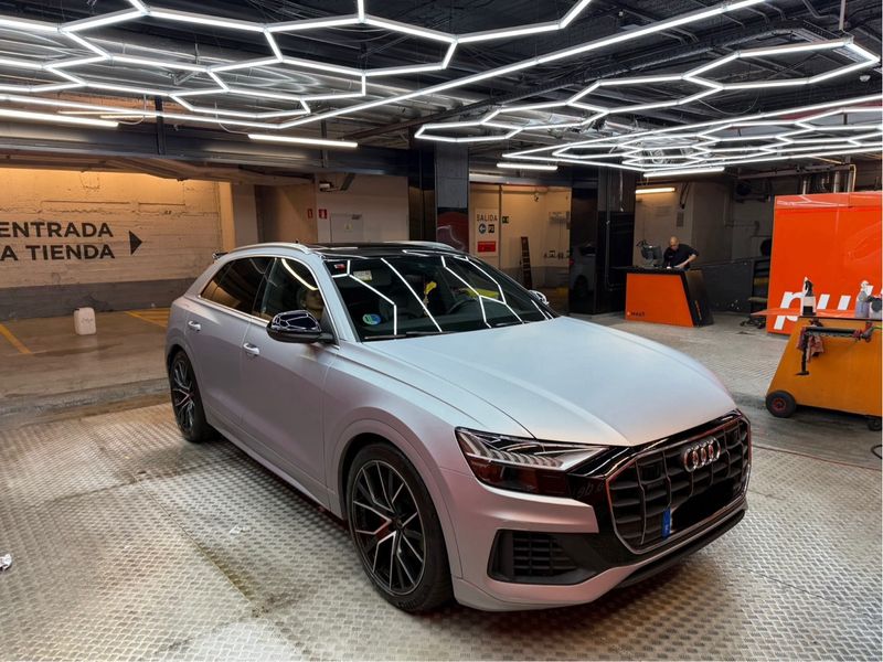 Audi Q8 2019 - foto 1