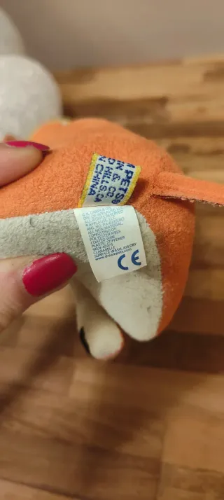 Mucca di pezza decorativa