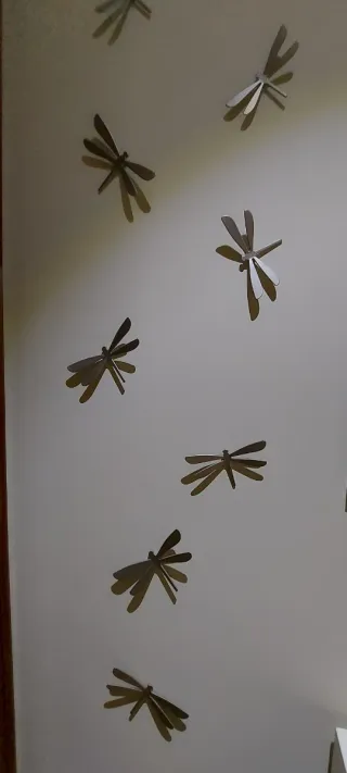 Libélulas decorativas de metal plateado