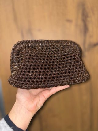 Pochette uncinetto marrone e oro