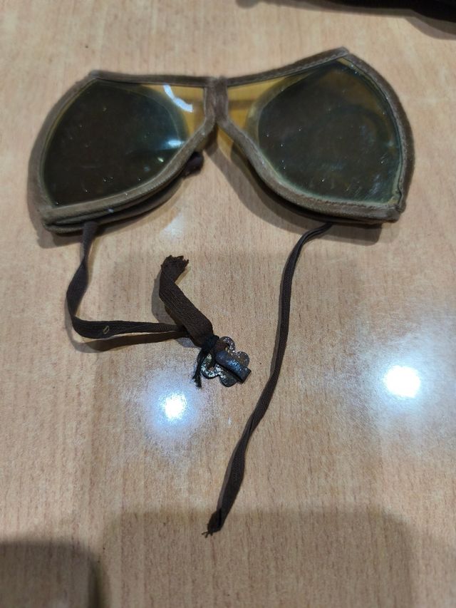 Antiche Occhiali da Aviatore