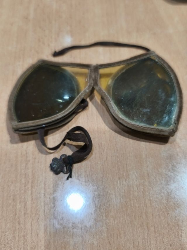 Antiche Occhiali da Aviatore