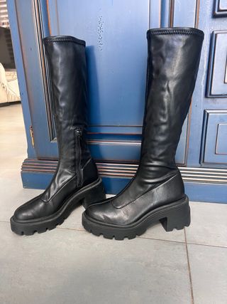 Botas altas negras talla 36