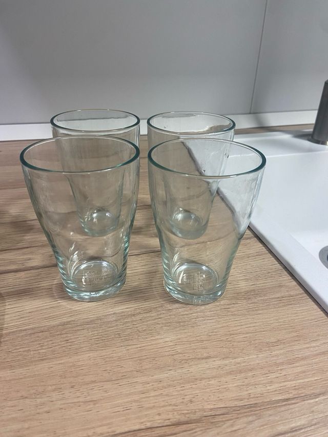 4 Vasos de Cristal Transparentes