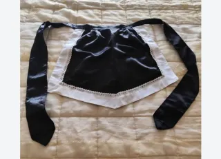 Uniforme empregada preto e branco