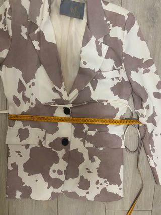 Blazer estampado vaca