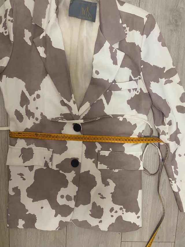 Blazer estampado vaca