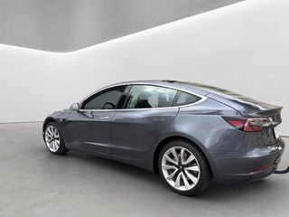 Tesla Model 3 Gran Autonomía 4WD 254 kW (345 CV)