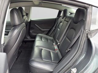 Tesla Model 3 Gran Autonomía 4WD 254 kW (345 CV)