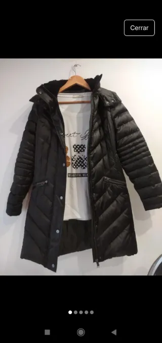 Parka negra de plumas